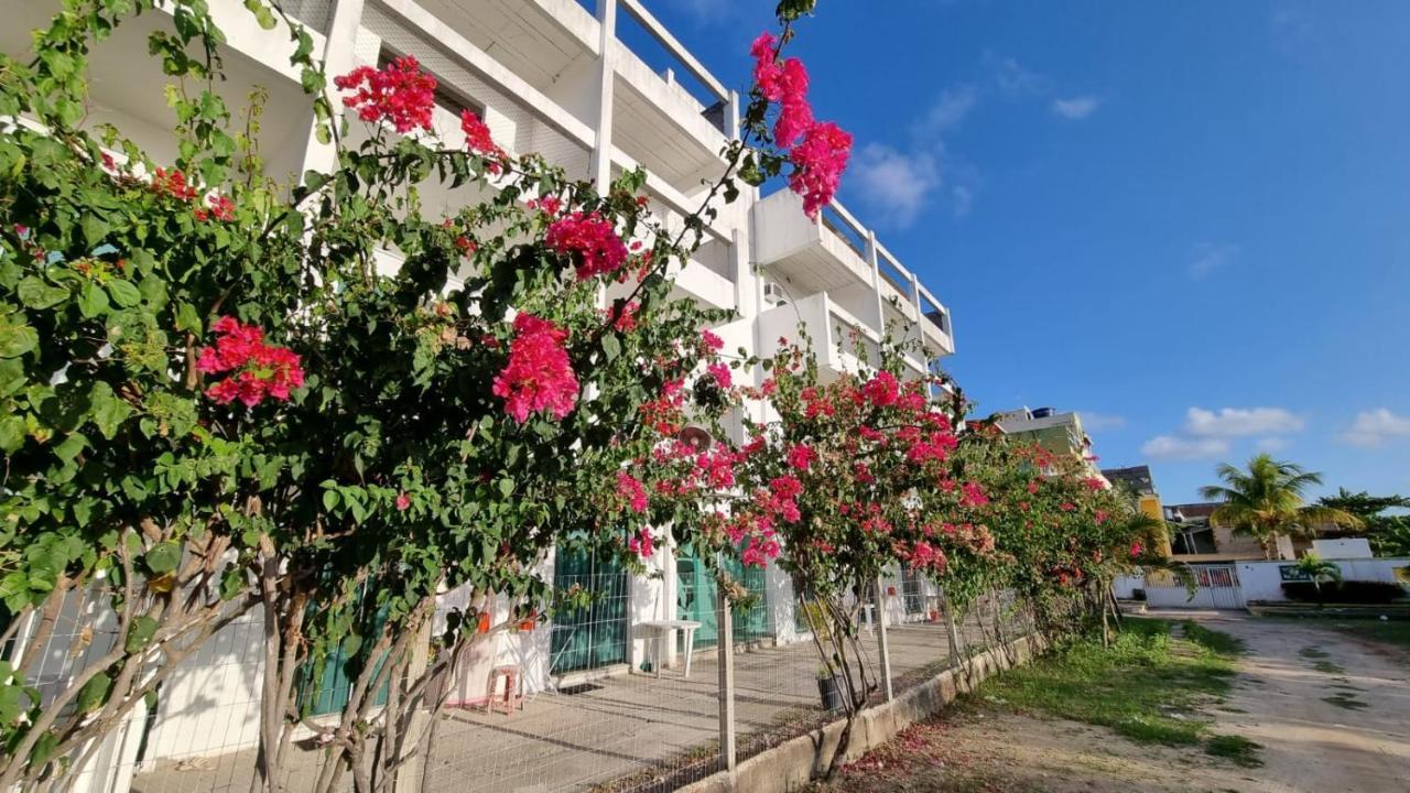 Solar Teixeira Flats Hotel ปอร์โต จิ กาลินญาส ภายนอก รูปภาพ