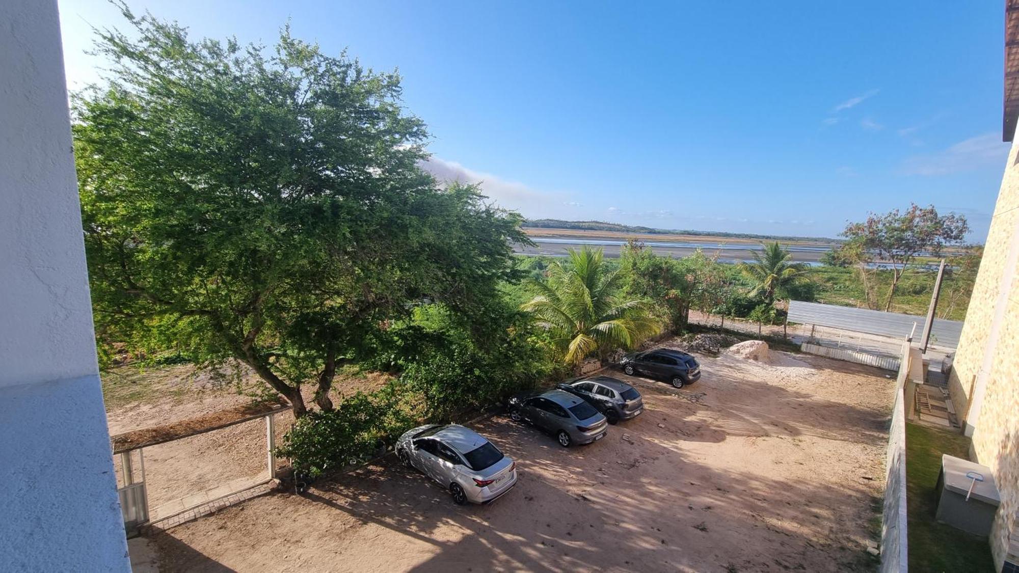 Solar Teixeira Flats Hotel ปอร์โต จิ กาลินญาส ภายนอก รูปภาพ